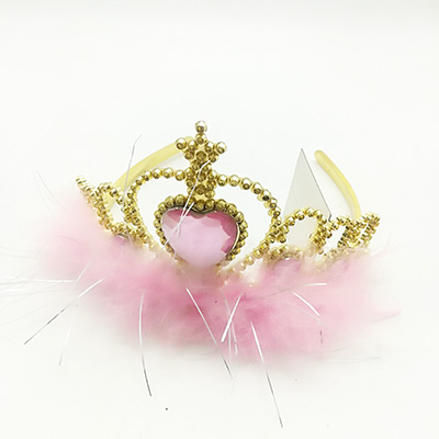 Girl Crown With Pink Yarn